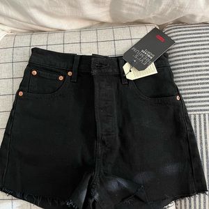 Levi’s short! Brand new